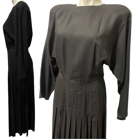 VINTAGE PLEATED DRESS - Picture 8 of 13